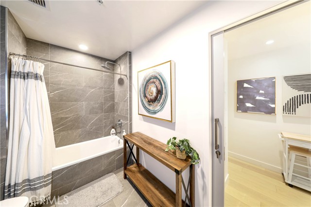 Detail Gallery Image 13 of 15 For 400 S Broadway #1213,  Los Angeles,  CA 90013 - 0 Beds | 1 Baths