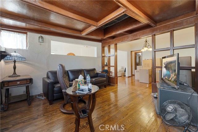 1194 Avoca Avenue, Pasadena CA: https://media.crmls.org/medias/1c8f3bdf-507c-43b2-b0e6-67a333f0b8df.jpg