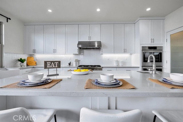 Detail Gallery Image 13 of 57 For 114 Bouquet, Irvine,  CA 92618 - 4 Beds | 2/1 Baths