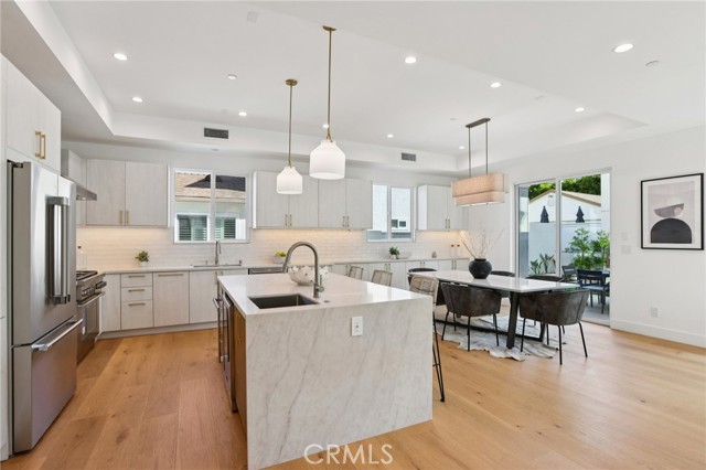 Detail Gallery Image 16 of 52 For 1914 Belmont Ln a,  Redondo Beach,  CA 90278 - 4 Beds | 3/1 Baths