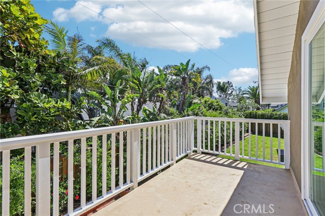 Detail Gallery Image 29 of 51 For 1742 Bonaire, Newport Beach,  CA 92660 - 4 Beds | 3 Baths