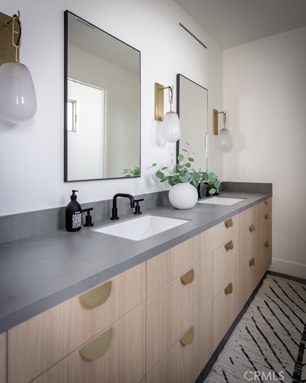 506 Goldenrod, Corona del Mar CA: https://media.crmls.org/medias/1c90056f-b6c4-4e37-9f21-438f71200c0c.jpg