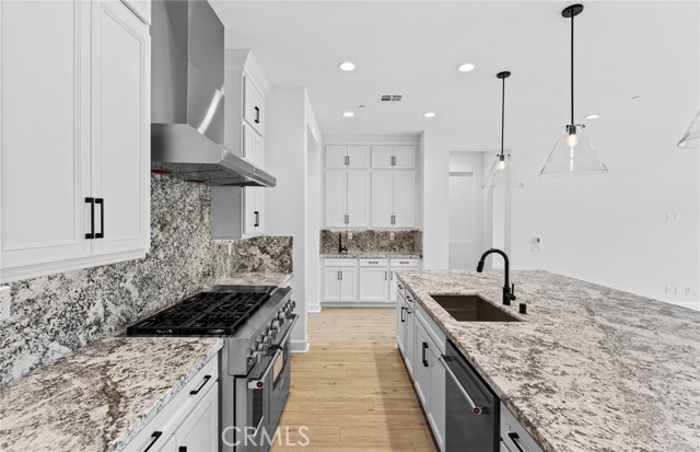 Detail Gallery Image 13 of 49 For 11763 Quailrun Ct, Chatsworth,  CA 91311 - 5 Beds | 5/1 Baths