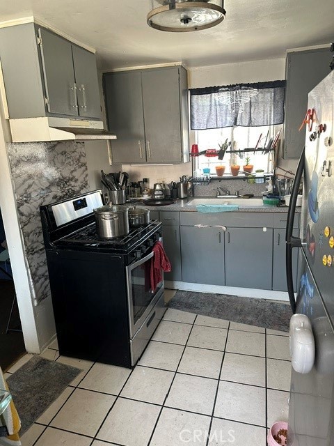 201 W Raymond Street, Compton CA: https://media.crmls.org/medias/1c9136c8-627b-4fd0-ba8d-4edd17299adb.jpg
