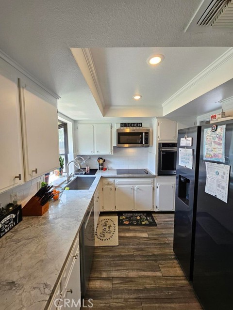 5894 E Madison Avenue, Fresno CA: https://media.crmls.org/medias/1c919e14-ceb6-4564-851b-79a1f67998f3.jpg