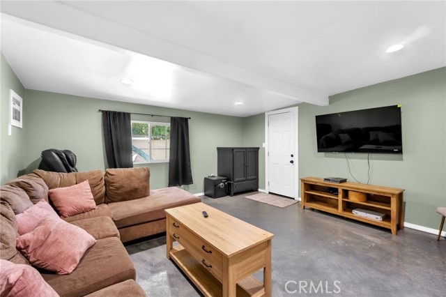 Detail Gallery Image 24 of 47 For 9511 Olive St, Bellflower,  CA 90706 - 3 Beds | 1 Baths