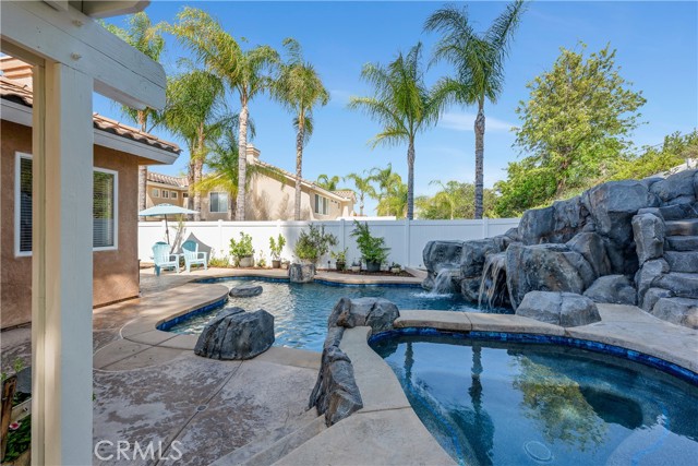 42708 Mountain Shadow Road, Murrieta CA: https://media.crmls.org/medias/1c927b48-ed74-451a-be6a-f2d73050b9fe.jpg