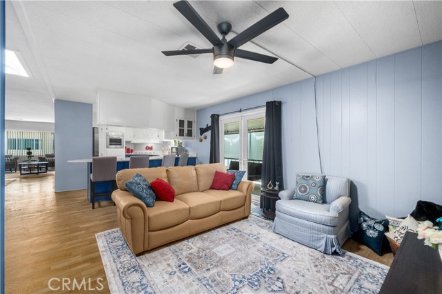 1400 S Sunkist Street, Anaheim CA: https://media.crmls.org/medias/1c92e087-3ebe-407c-b6d3-b69fc701d541.jpg