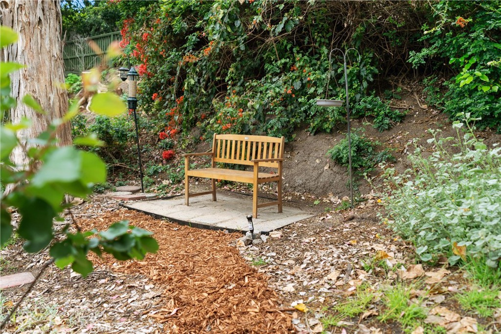 1c932308 1335 43ff B865 480a541402c7