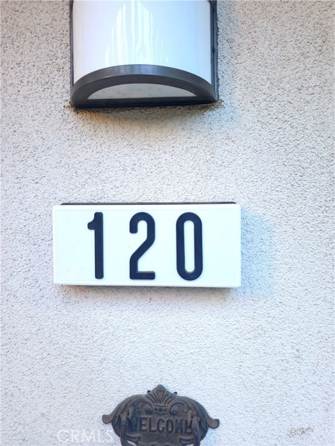 Detail Gallery Image 3 of 23 For 120 Olive Ave, Upland,  CA 91786 - 2 Beds | 2 Baths