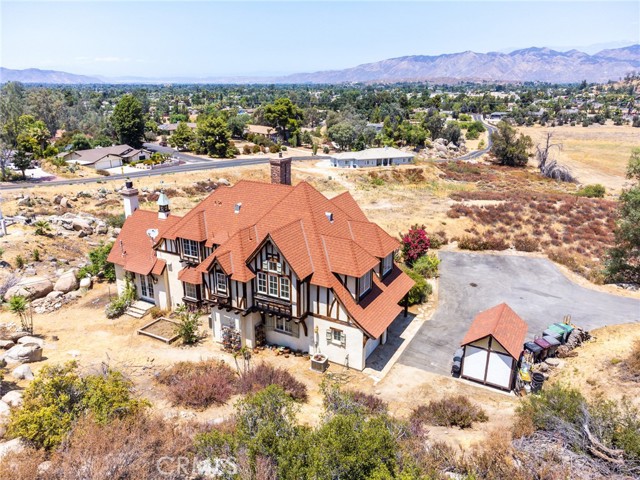 Detail Gallery Image 4 of 49 For 27812 Vista Del Valle, Hemet,  CA 92544 - 3 Beds | 2/1 Baths