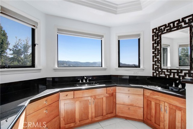 Detail Gallery Image 22 of 35 For 22204 Belleau Ct, Calabasas,  CA 91302 - 5 Beds | 4 Baths