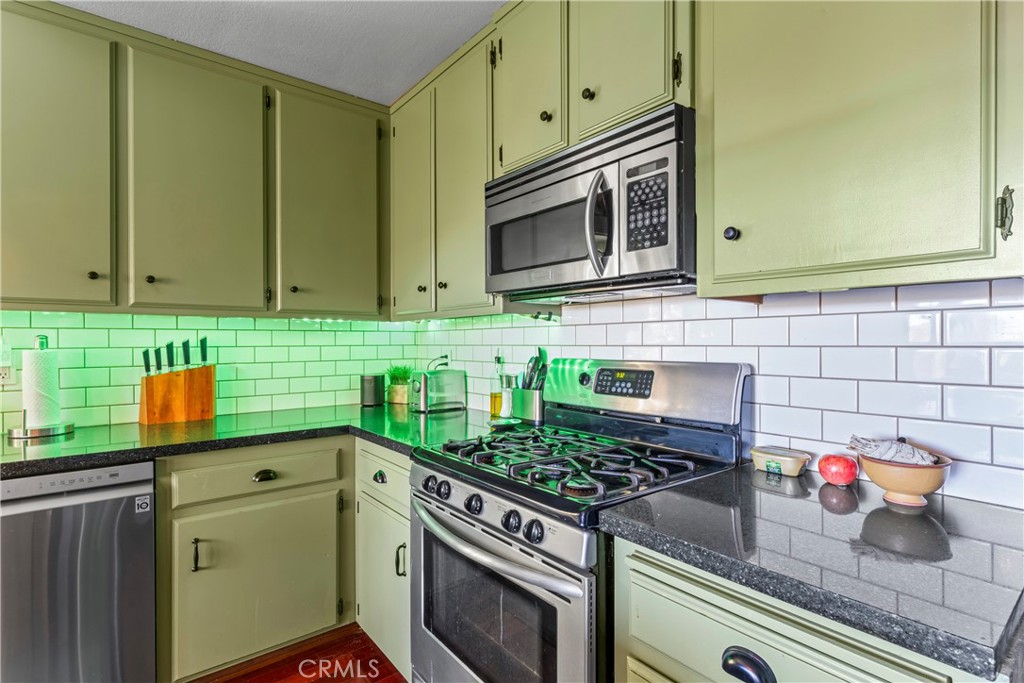 MLS #IV25270044 image #13