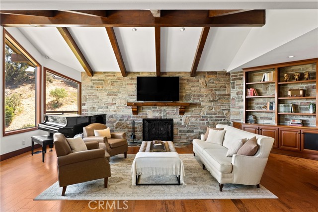 Detail Gallery Image 5 of 50 For 4117 Vanetta Pl, Studio City,  CA 91604 - 4 Beds | 4 Baths