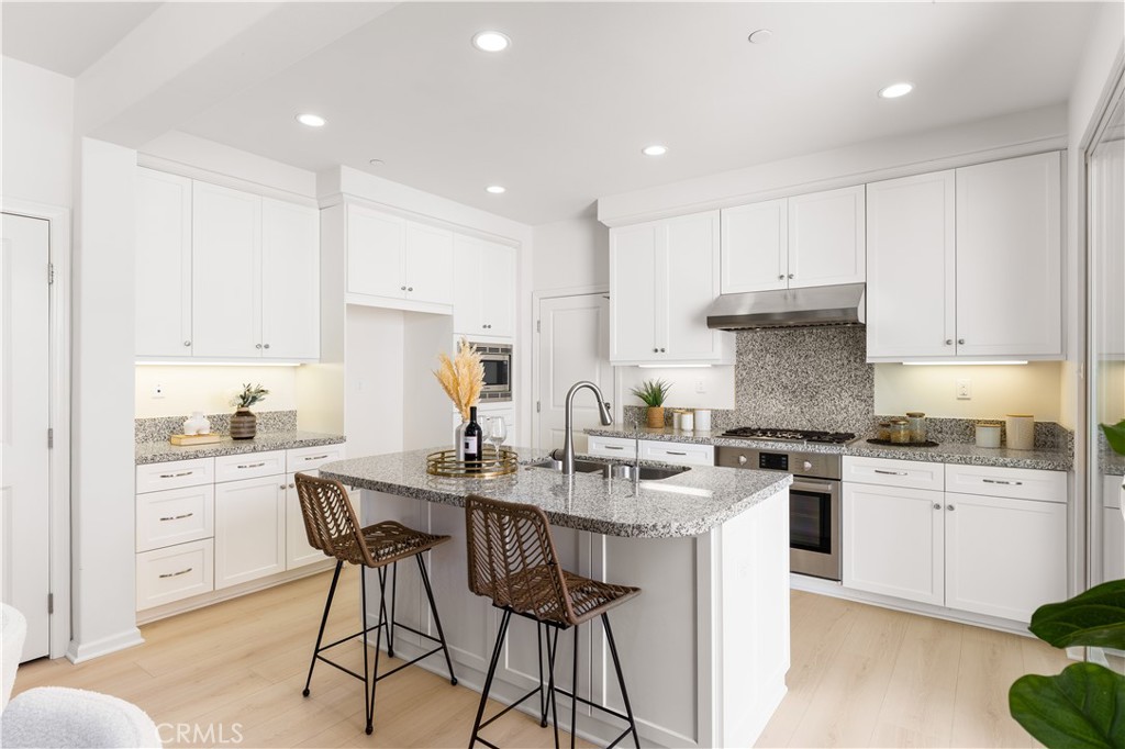 1c947663 8097 4a76 Aeb6 80bb4dfe8931