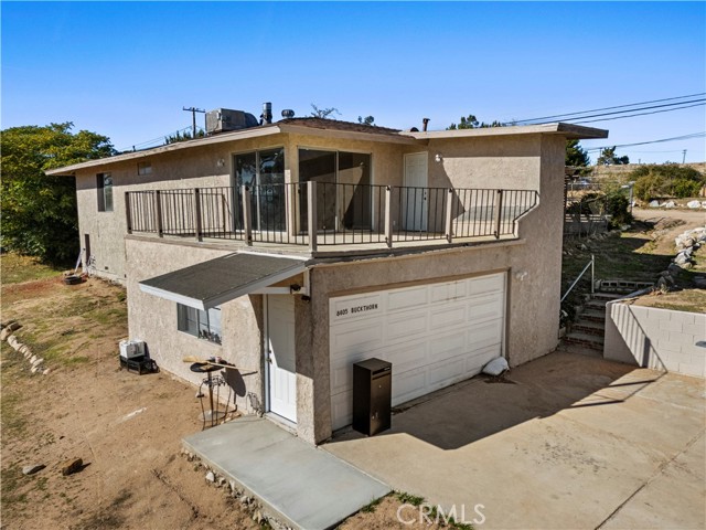 Detail Gallery Image 3 of 27 For 8405 Buckthorn, Hesperia,  CA 92345 - 3 Beds | 2 Baths