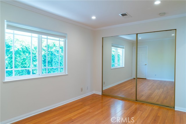 Detail Gallery Image 17 of 39 For 24060 Hatteras St, Woodland Hills,  CA 91367 - 5 Beds | 5 Baths