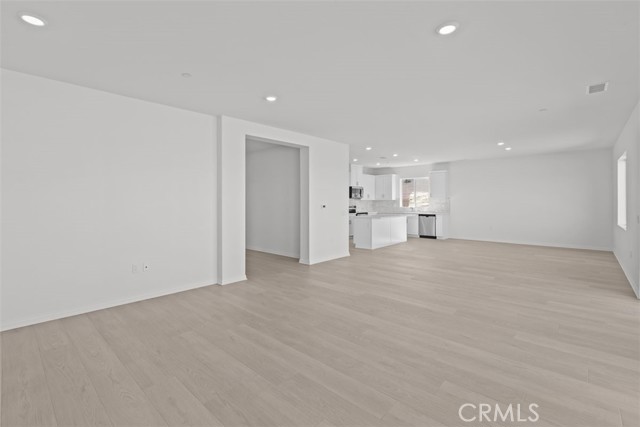 Detail Gallery Image 7 of 17 For 27341 Denali Ct, Corona,  CA 92883 - 5 Beds | 3 Baths