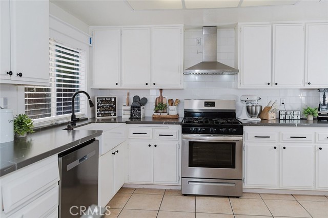 Detail Gallery Image 11 of 41 For 1234 E Kettering St, Lancaster,  CA 93535 - 4 Beds | 3 Baths