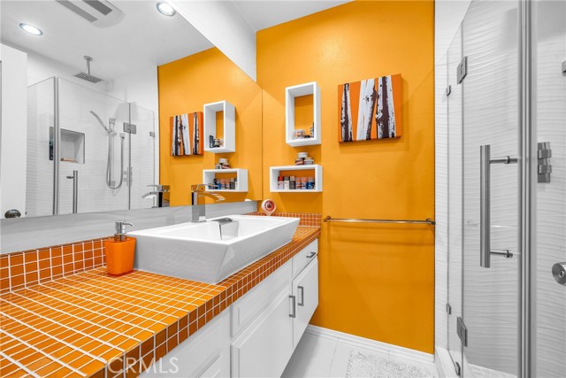 830 Camino Real, Redondo Beach, California 90277, 3 Bedrooms Bedrooms, ,2 BathroomsBathrooms,Residential,Sold,Camino Real,SB22033148