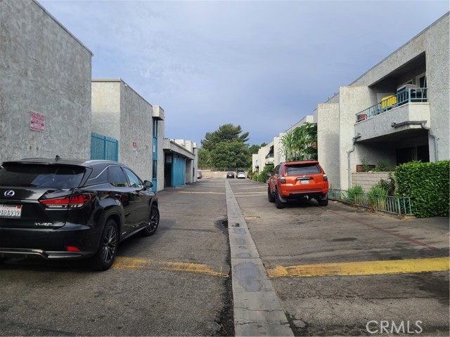 8847 Willis Avenue, D01 photo 9