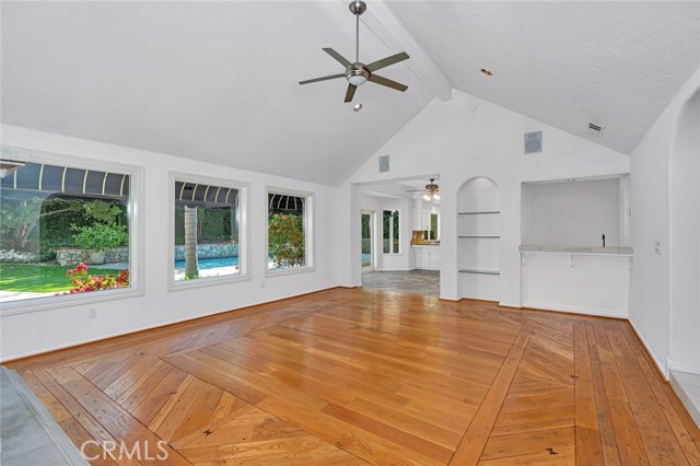 Detail Gallery Image 10 of 44 For 9484 N Woodmont Dr, Fresno,  CA 93720 - 4 Beds | 3 Baths