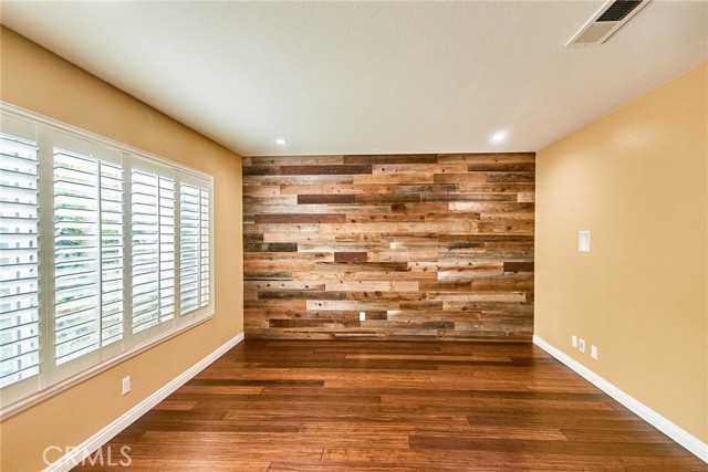 881 Hartford Lane, La Habra CA: https://media.crmls.org/medias/1c982b03-9e37-42b0-93c3-d20930e6d813.jpg