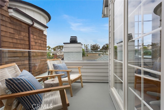 Detail Gallery Image 33 of 57 For 608 & 608 .5 Acacia Ave, Corona Del Mar,  CA 92625 - 5 Beds | 4 Baths