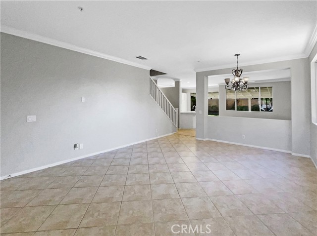 7411 Bull Run Place, Fontana CA: https://media.crmls.org/medias/1c98ec40-75b8-404d-b8b7-c4d29c42b72f.jpg