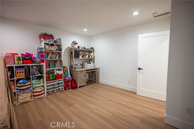 Detail Gallery Image 31 of 49 For 2975 Riverside Dr, Chino,  CA 91710 - 4 Beds | 2 Baths