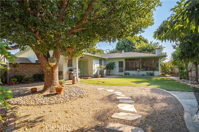 4941 Milford Road, Riverside CA: https://media.crmls.org/medias/1c9a2c82-0c6c-4a82-bce0-b7f22da8bbf1.jpg