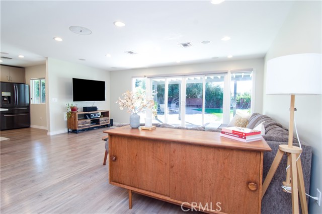 18408 Tribune Street photo 8