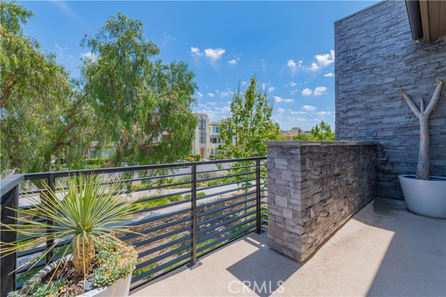 727 Beacon, Irvine CA: https://media.crmls.org/medias/1c9adf1f-c38f-4566-bfe4-b94c7b79d637.jpg