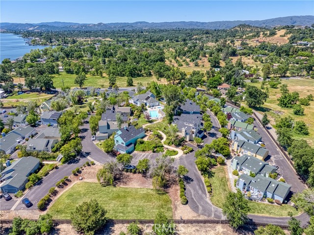 3498 Marina W Drive, Lakeport CA: https://media.crmls.org/medias/1c9bdb09-1101-41f7-ba0f-55f1a4d1ca2e.jpg