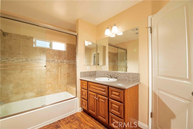 6911 Enfield Avenue, Reseda CA: https://media.crmls.org/medias/1c9c0259-66b8-4c7b-a3a9-ed5b4231f66d.jpg