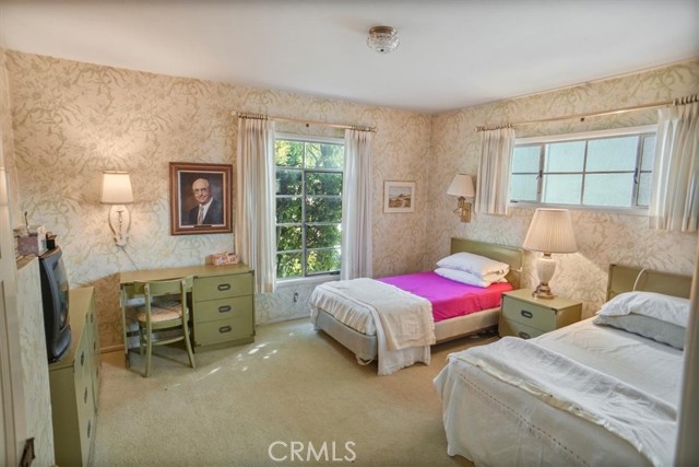 Detail Gallery Image 13 of 25 For 1083 E Fairmount, Burbank,  CA 91501 - 3 Beds | 1/1 Baths