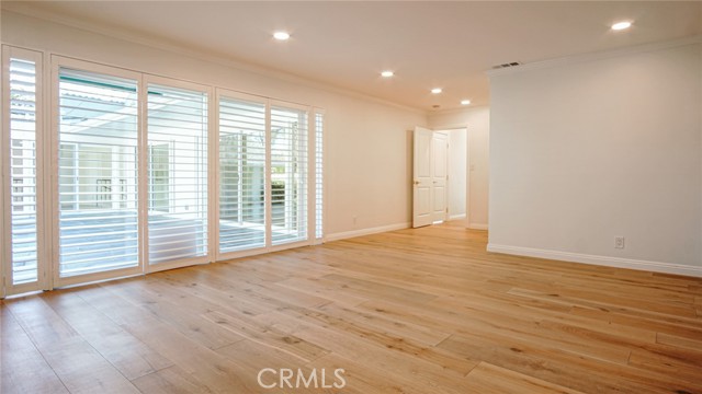 Detail Gallery Image 16 of 44 For 11165 Valley Spring, Studio City,  CA 91602 - 5 Beds | 5/1 Baths