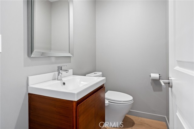 15441 Alsace Circle, Irvine CA: https://media.crmls.org/medias/1c9e33d2-c44f-4ff3-b0ae-b9db89b9bf35.jpg