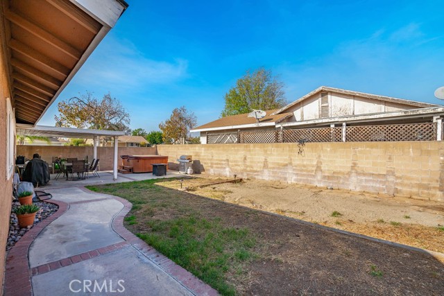 Detail Gallery Image 31 of 33 For 16010 Ramona Dr, Fontana,  CA 92336 - 3 Beds | 2 Baths