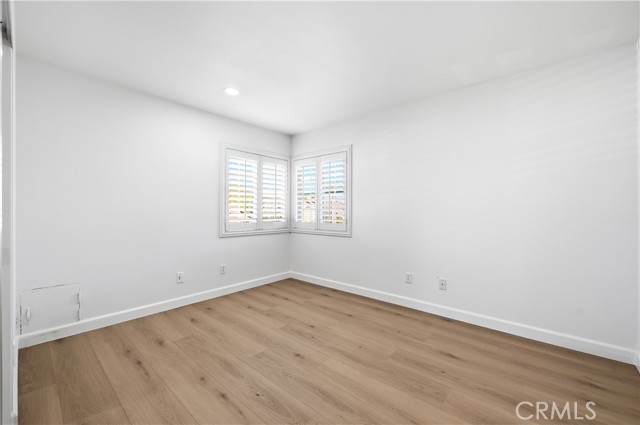 Detail Gallery Image 25 of 45 For 1394 La Culebra Cir, Camarillo,  CA 93012 - 4 Beds | 2/1 Baths