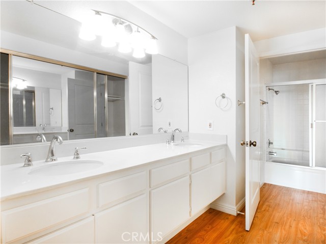 Detail Gallery Image 15 of 34 For 2559 Plaza Del Amo #205,  Torrance,  CA 90503 - 2 Beds | 2/1 Baths