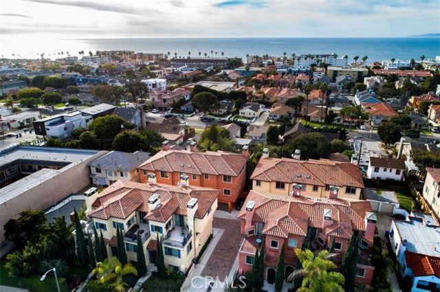 621 Pacific Coast Highway, Redondo Beach, California 90277, 4 Bedrooms Bedrooms, ,3 BathroomsBathrooms,Residential,Sold,Pacific Coast,SB17030895