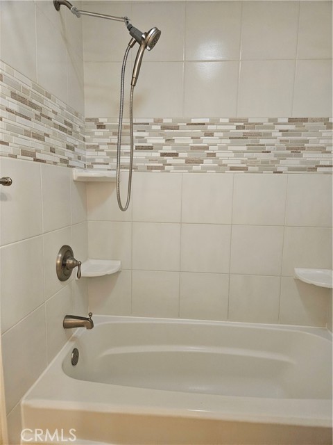 Detail Gallery Image 8 of 13 For 8933 Biscayne Ct 221h,  Huntington Beach,  CA 92646 - 3 Beds | 2 Baths