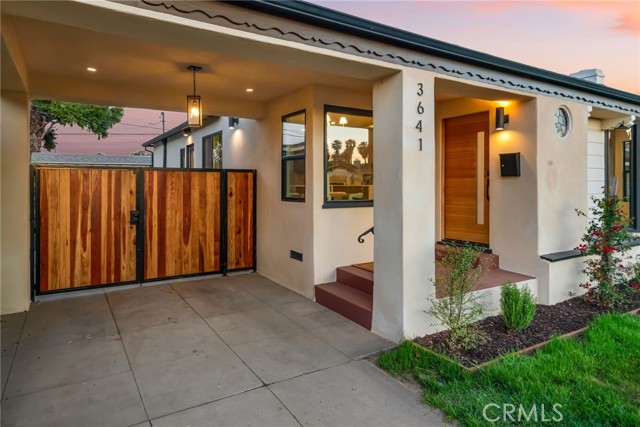 Detail Gallery Image 5 of 55 For 3641 Somerset, Los Angeles,  CA 90016 - 3 Beds | 2 Baths