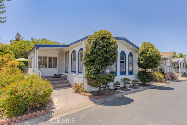2851 Rolling Hills Drive, Fullerton CA: https://media.crmls.org/medias/1ca17c99-1e56-4db8-8ee9-f2d1d1e66000.jpg