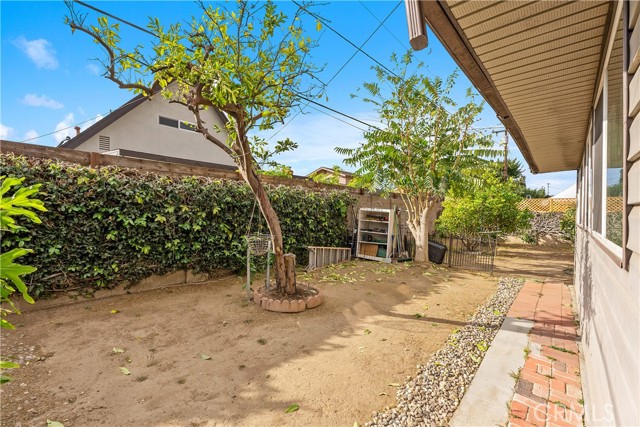 Detail Gallery Image 32 of 36 For 575 Traverse Dr, Costa Mesa,  CA 92626 - 4 Beds | 3 Baths