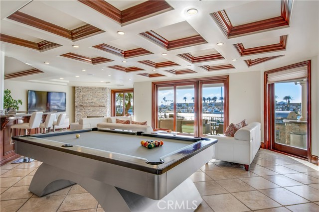 Detail Gallery Image 22 of 53 For 323 via Lido Soud, Newport Beach,  CA 92663 - 4 Beds | 3/1 Baths