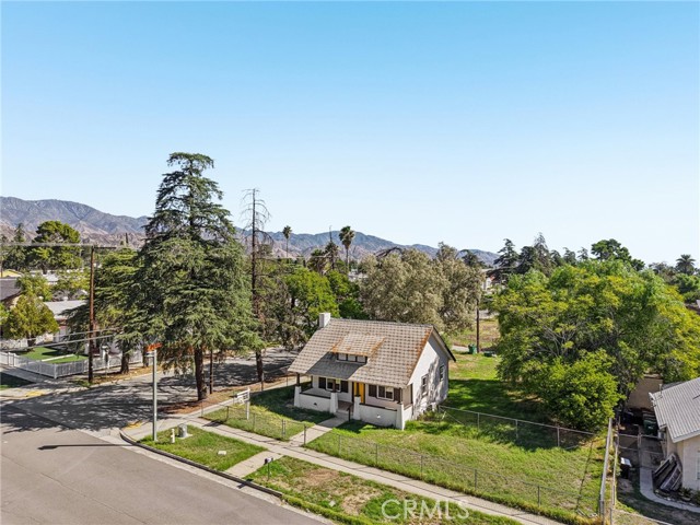 182 N 4 Street, Banning CA: https://media.crmls.org/medias/1ca2d866-8778-40b4-bfa3-a386b1d90c5c.jpg