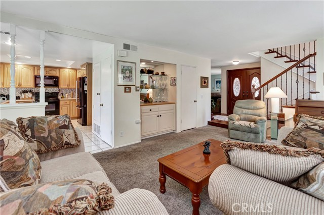 Detail Gallery Image 9 of 33 For 313 El Camino Ln, Placentia,  CA 92870 - 4 Beds | 2/1 Baths