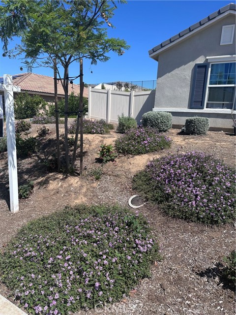 Detail Gallery Image 2 of 36 For 23092 Lawless Rd, Moreno Valley,  CA 92557 - 3 Beds | 2 Baths